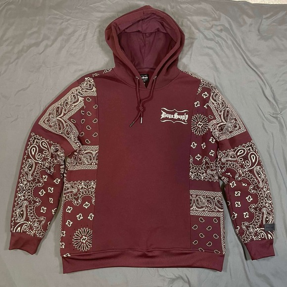 Dogg Supply Other - Dogg Supply by Snoop Dogg Mens Large Burgundy Bandana Paisley Patchwork Hoodie